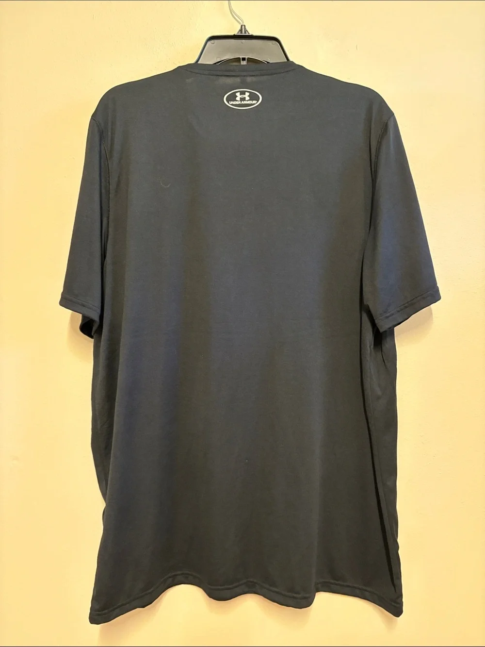 NWT! Stephen F Austin Lumberjacks Football short sleeve UA heat gear shirt - Picture 5 of 5